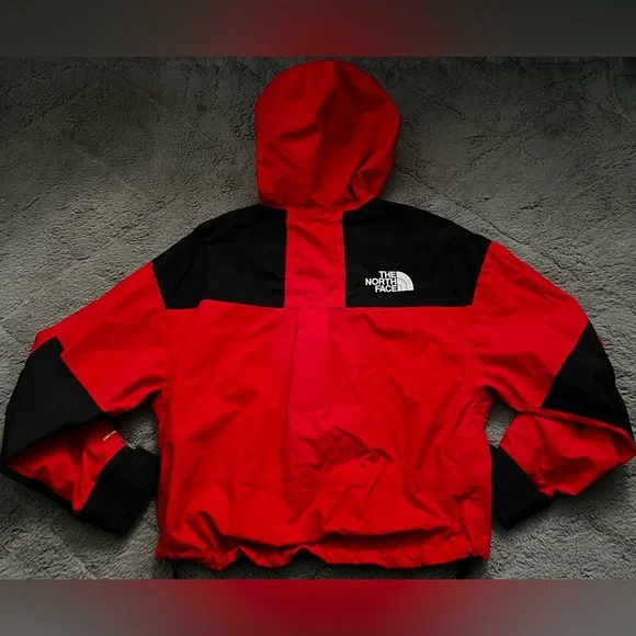 TNF Women’s Reign On Jacket